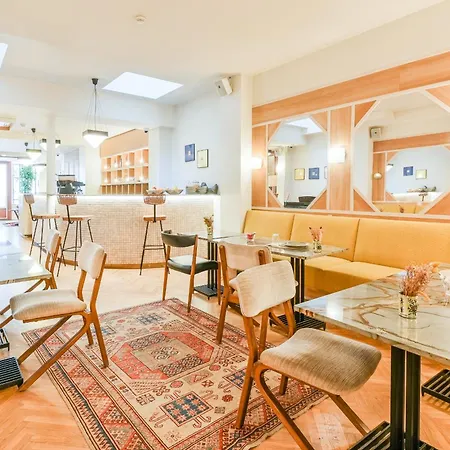 Habituel Hotel Paris