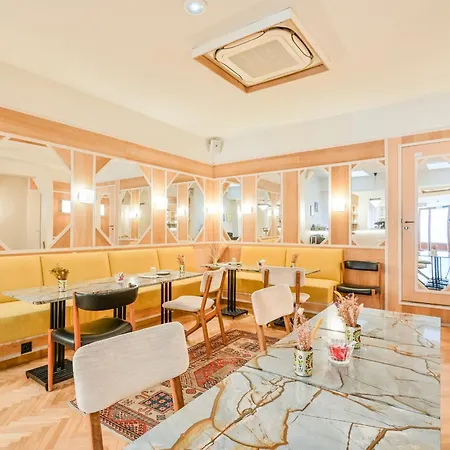 Habituel Hotel