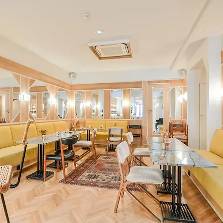 Hotel Habituel 4*