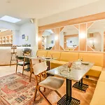 Hotel Habituel